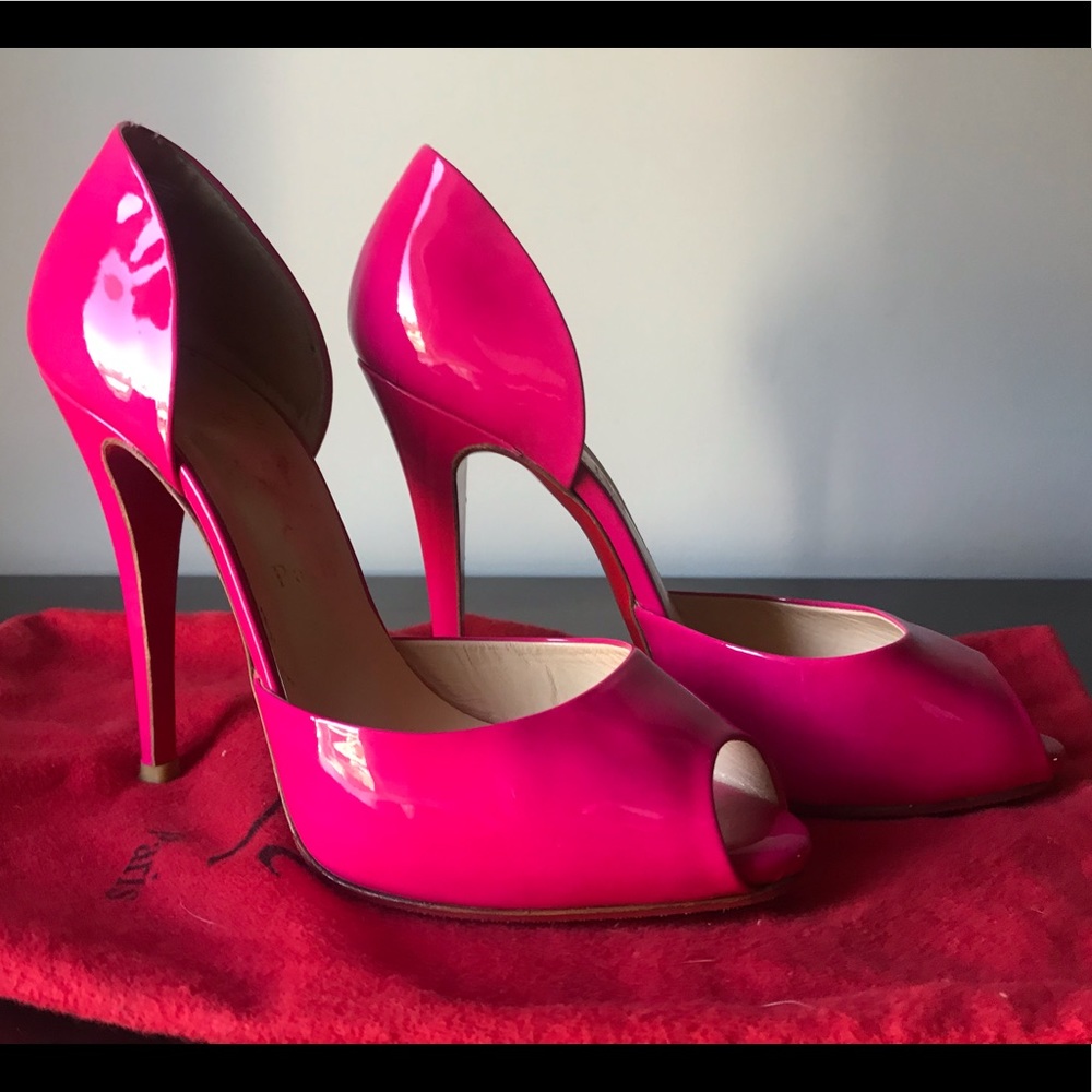 LOUBOUTIN 37.5 hot pink patent leather peep toe